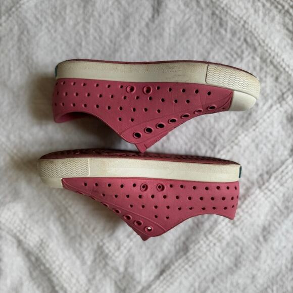 Native Shoes Pink Kids Slip-On | Child Size 10 | Water-Friendly Lightweight - Picture 5 of 7